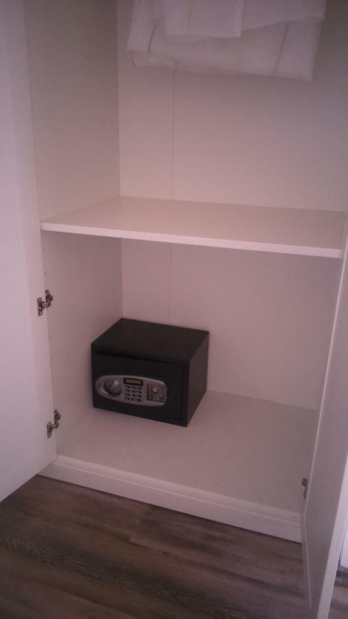 Mendula Apartment Pakostane Luaran gambar