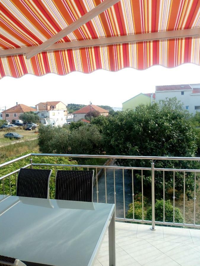 Mendula Apartment Pakostane Luaran gambar